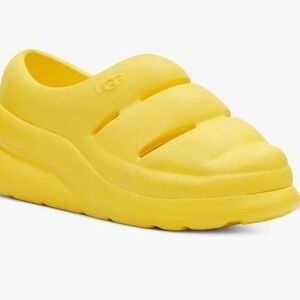 Comfy Women’s Sport “YEAH” Clogs by UGG